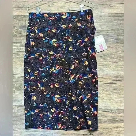 LulaRoe Women’s Orange and Blue Geometric Cassie Skirt size Medium - Picture 3 of 3